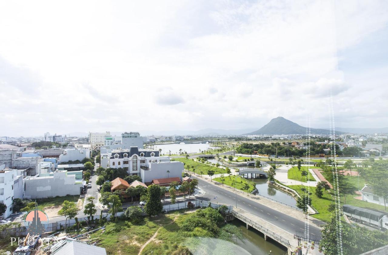 Phu Yen Everyday Hotel Туихоа Экстерьер фото