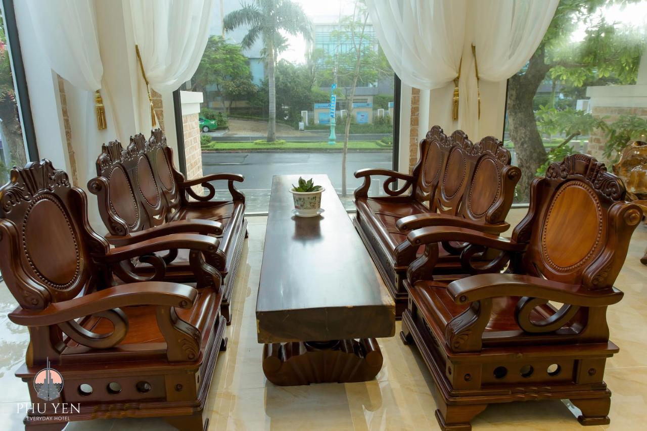 Phu Yen Everyday Hotel Туихоа Экстерьер фото