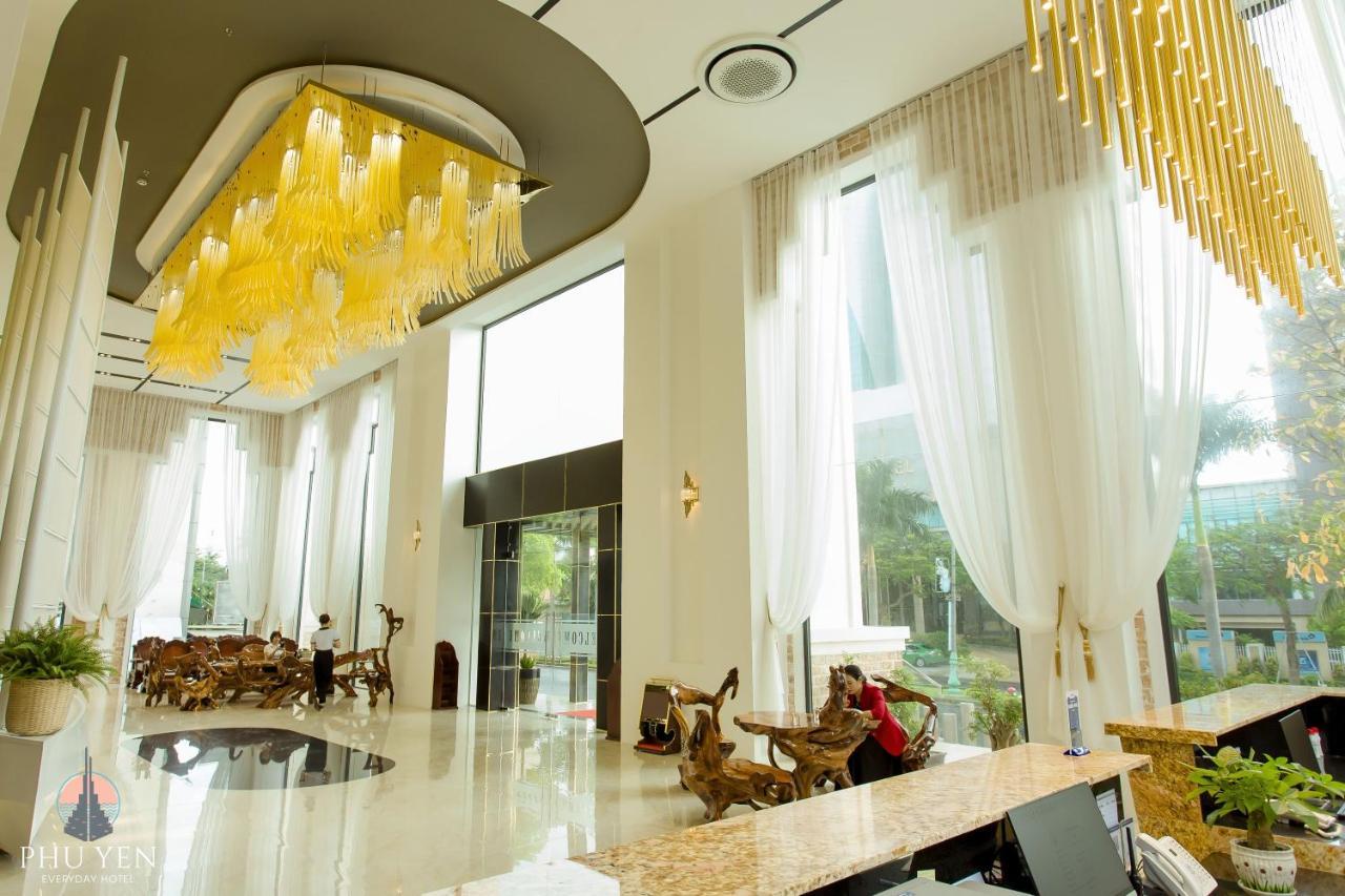 Phu Yen Everyday Hotel Туихоа Экстерьер фото