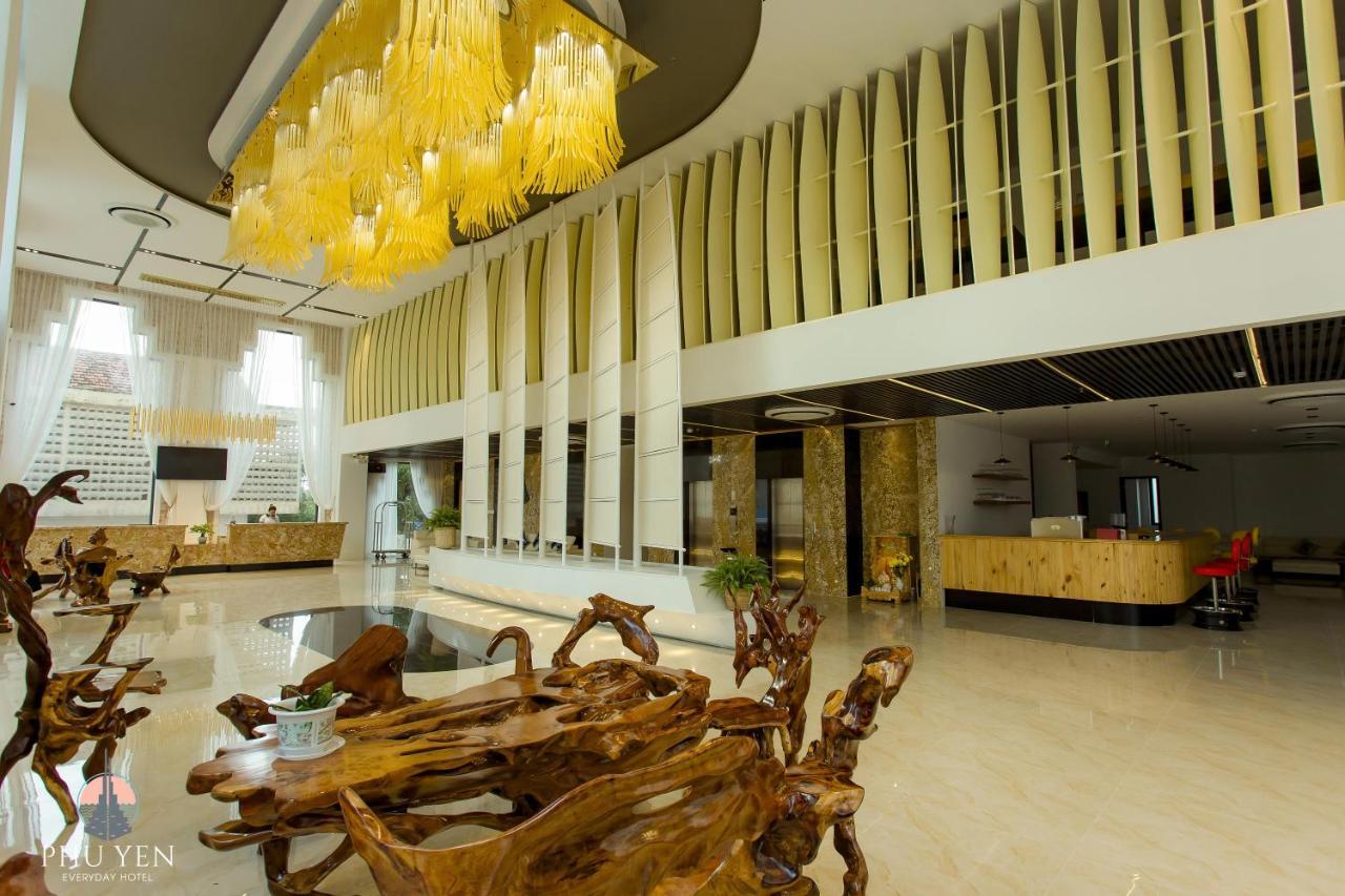 Phu Yen Everyday Hotel Туихоа Экстерьер фото