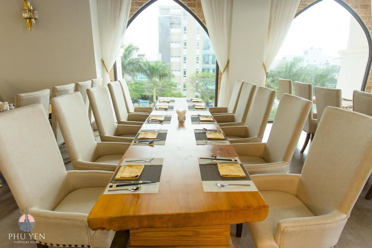 Phu Yen Everyday Hotel Туихоа Экстерьер фото