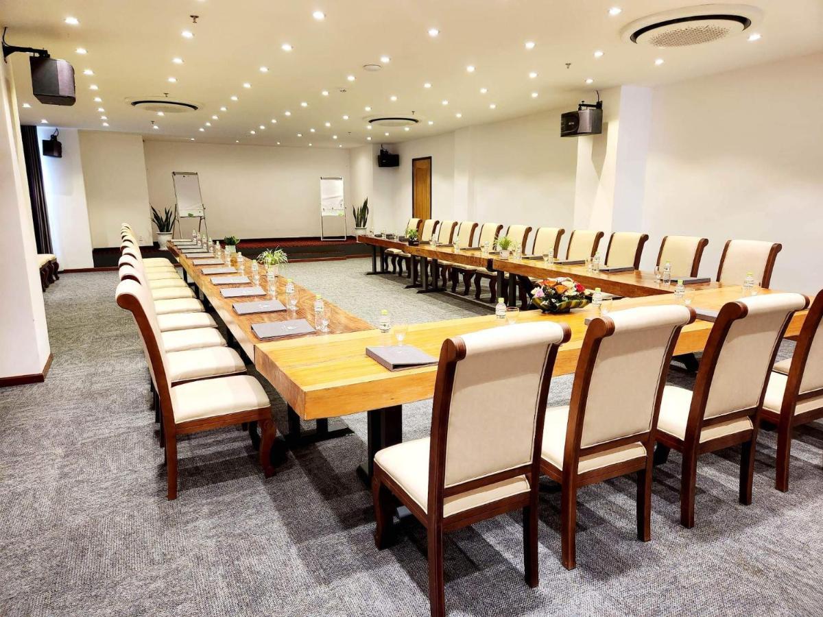 Phu Yen Everyday Hotel Туихоа Экстерьер фото